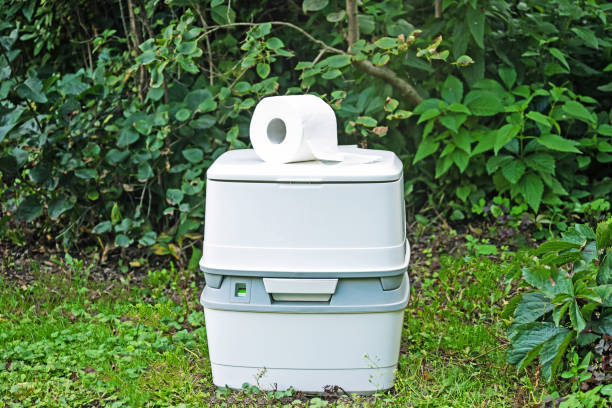 Best Porta potty delivery and setup  in Lake Lakengren, OH