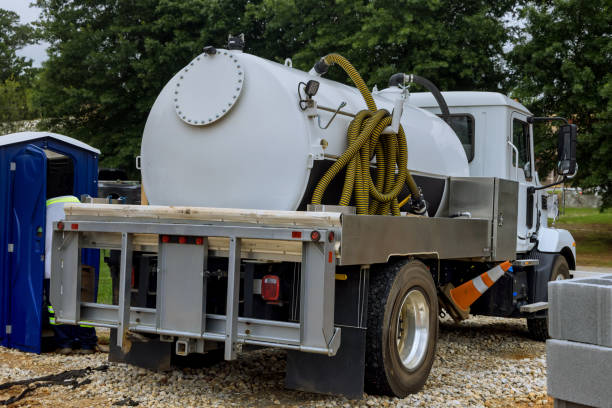 Best Porta potty delivery and setup  in Lake Lakengren, OH